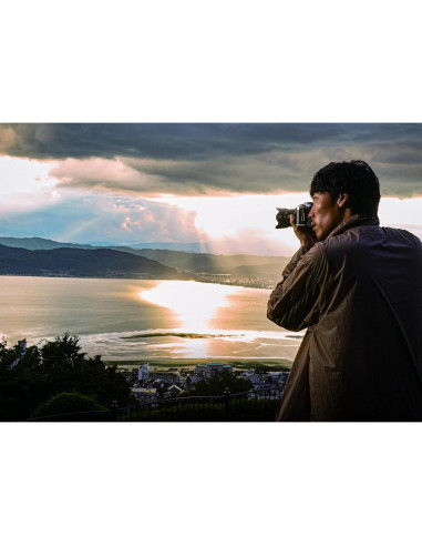 Cámara sin espejo OM SYSTEM OM-3 con lente 12-45mm F4 PRO