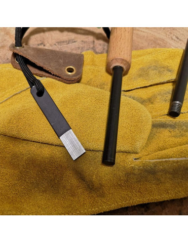 Encendedor de Fuego BSGB con Mango de Madera y Ferrocerio