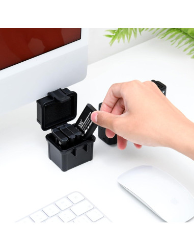 Estuche JJC para 4 Baterías de Cámara y Tarjetas de Memoria