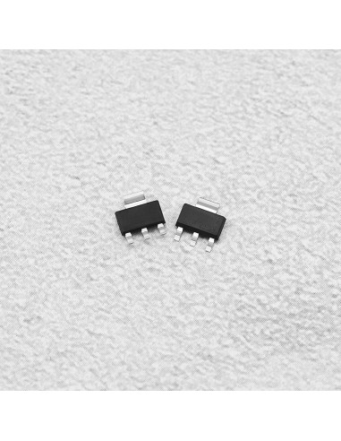50 Reguladores de Voltaje AMS-1117 3.3V 1A SOT-223