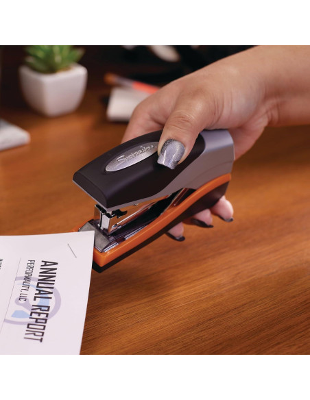 Grapadora Swingline Optima 40, 40 Hojas, Compacta, Negro y Plata