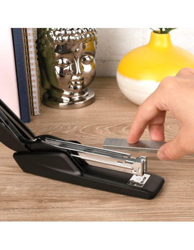 Grapadora Swingline Negra + 5000 Grapas Estándar + Quitagrapas