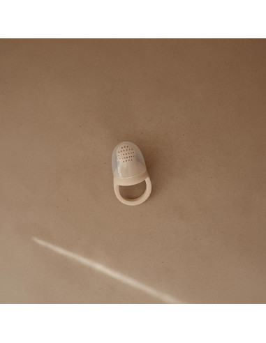 Chupete de Alimentación de Silicona Mushie para Bebés 6+ Meses