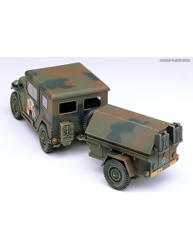 Kit de Modelo Militar Academy M151A2 Hard Top 1:35 con Remolque