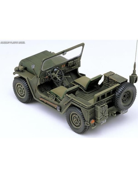 Kit de Modelo Militar Academy M151A2 Hard Top 1:35 con Remolque