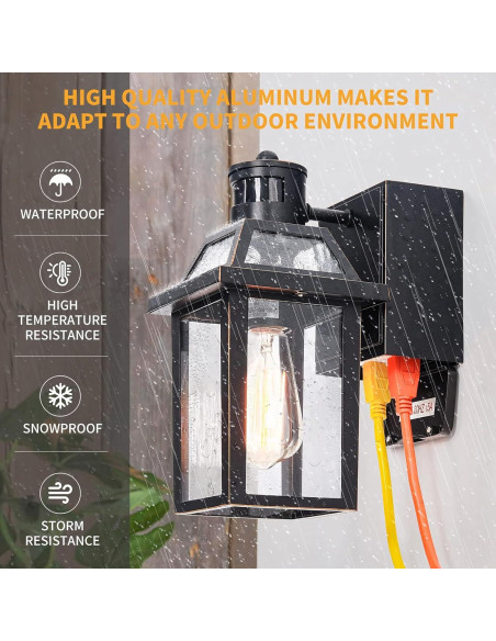 Luces de Porche YISURO con Sensor de Movimiento y Toma GFCI