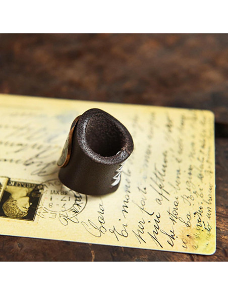 Anillo de Bufanda Cuadrada ETACHI para Hombres - Cuero y Moneda
