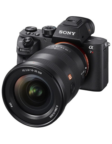 Lente Sony FE 16-35mm f/2.8 GM + Kit de Filtros y Accesorios