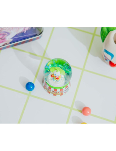 Mini Globo de Nieve Killer Klowns - Silver Buffalo 7.62 cm