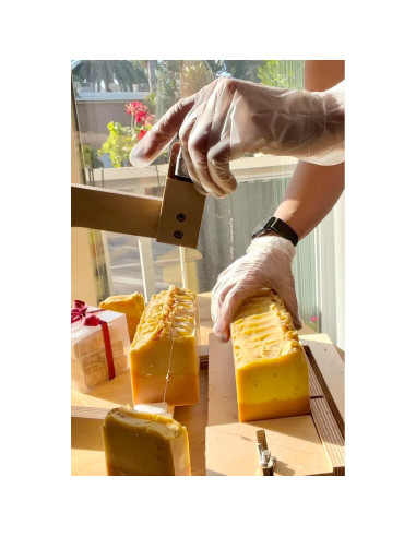 Jabón de Azafrán Puro SaffroseLA 140g - Hidratante y Natural