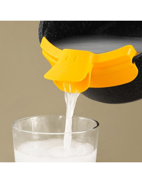 Colador de Silicona Cabilock Antiderrame Amarillo 12.99x6.99cm