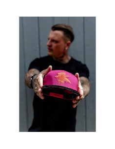 Gorra Snapback Unisex Capiche Rosa Plaga de Muerte 2