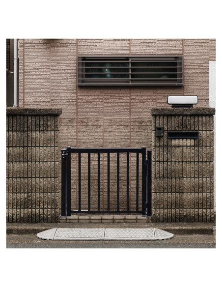 Kit de Puerta de Aluminio MOUNTWEST 121.92x106.68 cm Negro