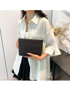 Bolsa de Maquillaje Acolchada HFLZBRO Flores Negras 2