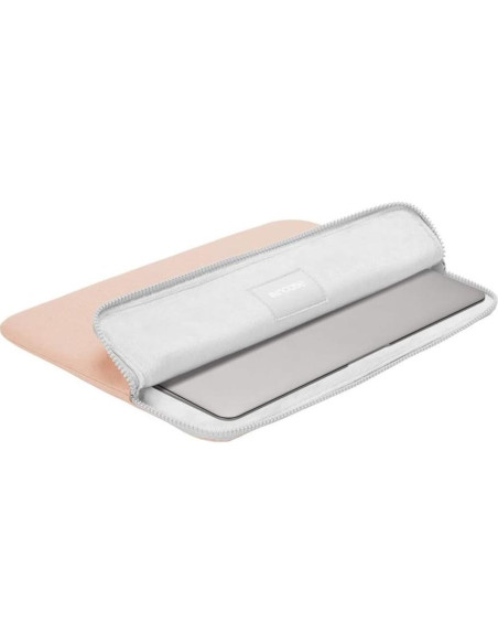 Funda Slim Incase para MacBook Pro 13" Rosa Blush