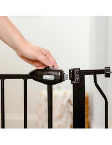 Puerta para Mascotas Extra Ancha Carlson 73.7-92.7 cm Negra