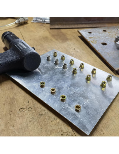 Pistola Neumática de Tuercas Remachadas UPWOOD UW-NR400S