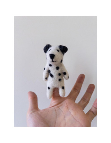 Títere de dedo Dálmata de fieltro Ganapati Crafts 10 cm