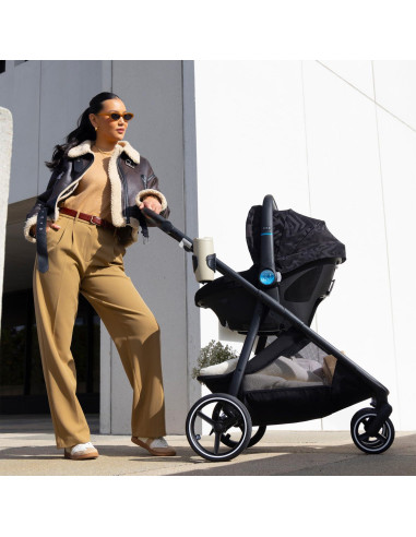 Sistema de Viaje Evenflo Shyft Intuiti+ con Asiento Revolve180