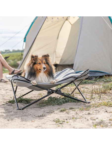 Cama de Camping Elevada para Perros TRIXIE Mediana 68.9x68.9cm