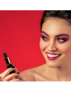 Labial L'Paige Negro que Cambia de Color a Vino-Maguenta 2