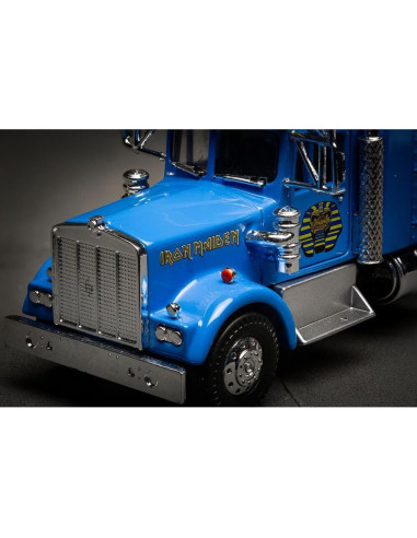 Camión de Metal Fundido Corgi CC55704 Iron Maiden 1:50