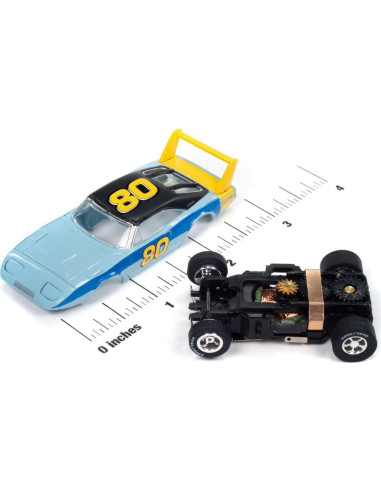 Auto World Dodge Daytona 1969 Azul Amarillo Escala HO Slot Car