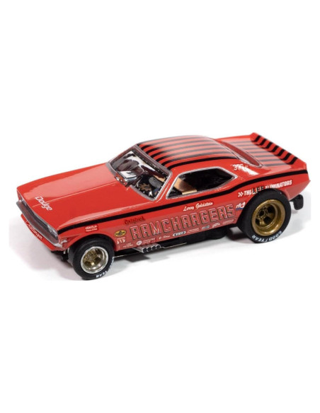 Auto World SC413-4R Dodge Challenger Ramcharger Escala HO