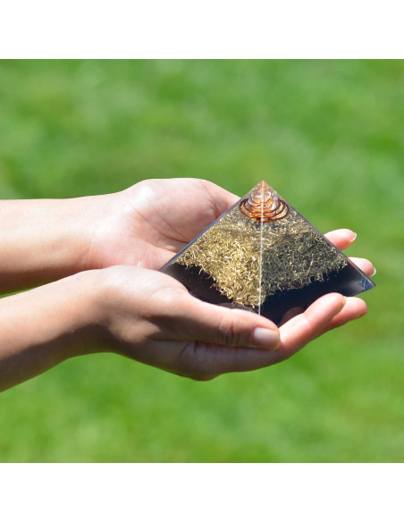 Pirámide de Orgonita con Cristal de Tourmalina Negra - 14.3cm