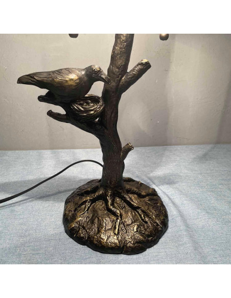 Lámpara de Mesa BIEYE Cuervos en Rama 35.56 cm Vidrio Pintado