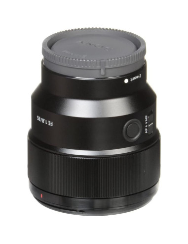 Lente Sony FE 85mm f/1.8 + Kit de Filtros + Mochila + Tarjeta 64GB