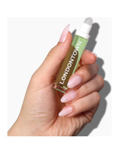 Aceite para Cutículas LONDONTOWN Roll and Glow 5.9 ml Hidratante 2