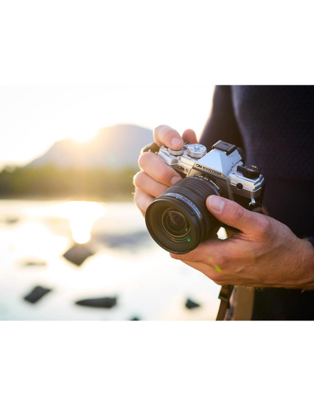 Cámara Olympus OM System OM-5 Negra con Lente 12-45mm