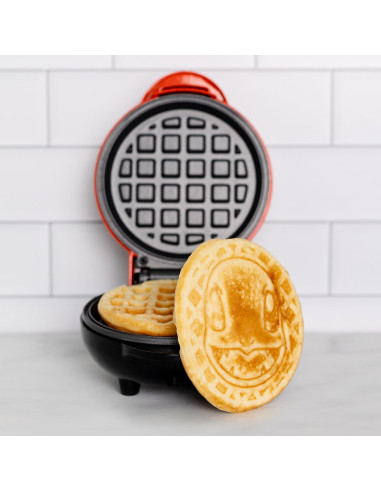 Mini Waffle Maker Charmander Uncanny Brands 550W Antiadherente