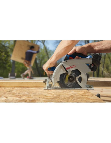 Sierra Circular Izquierda Bosch GKS18V-26LN 18V 7-1/4" Renovada