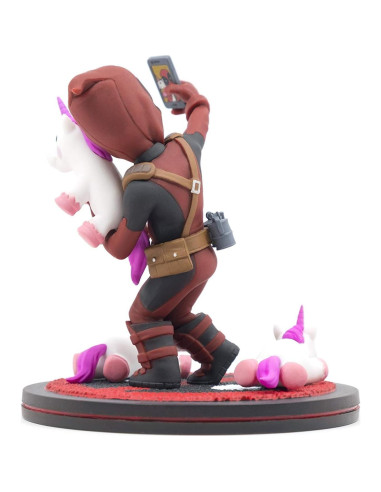Figura Q-Fig Max Toons Deadpool Unicornio 10.16 cm