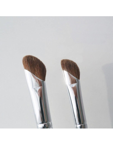 Brocha de Contorno Angulada Zenarao para Nariz y Mejillas