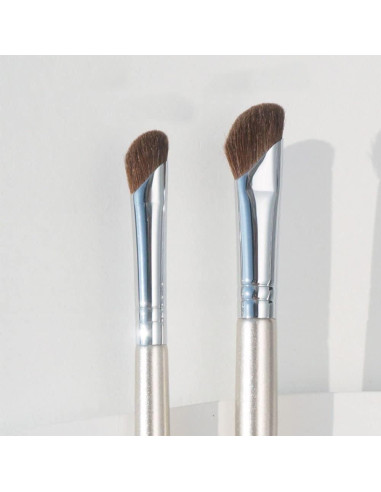 Brocha de Contorno Angulada Zenarao para Nariz y Mejillas