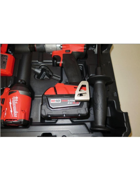 Kit Taladro Percusión y Destornillador Milwaukee 2997-22 7.31kg