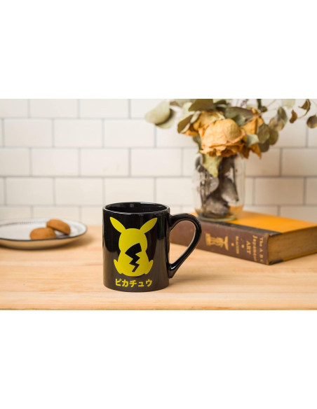 Taza de Cerámica Pokemon Pikachu Silver Buffalo 396g