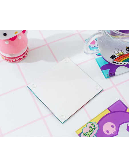 Set de 4 Posavasos de Vidrio Hello Kitty y Amigos - Silver Buffalo