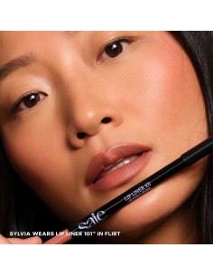 Lápiz Labial Mate Saie 101 Coqueteo - Hidratante y Cremoso 1.42g 2