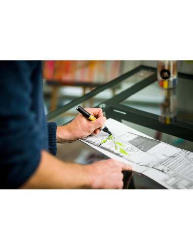 Marcador Acrílico Doble Punta MOLOTOW ONE4ALL Burdeos 1.5mm 4mm