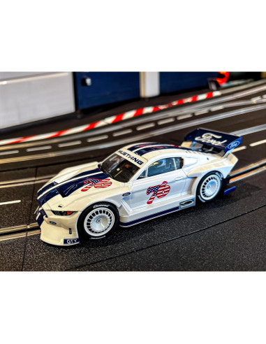 Slot Car Digital Carrera Ford Mustang GTY No.76 1:32