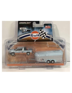 Camioneta Chevrolet Silverado 2017 con Remolque Aerovault Greenlight 1/64