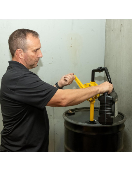Bomba Rotativa Manual OEMTOOLS 24470 para Barril de 55 Galones