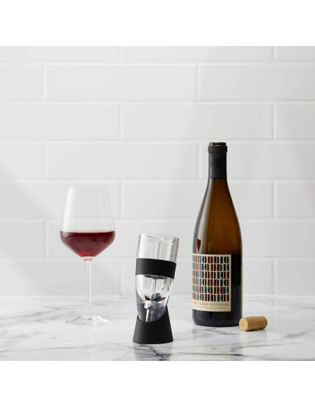 Aireador de Vino Tinto Houdini con Base Silicona 15.24 cm Negro Plata