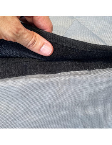 Protector de Puerta para Perros 4Knines - Resistente y Fácil de Limpiar