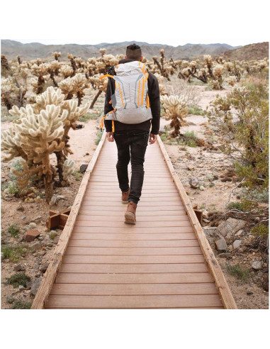 Mochila ALPS Mountaineering Baja 40L Gris/Albaricoque