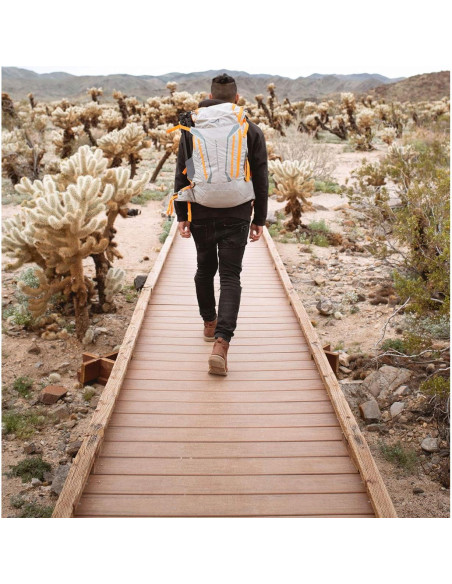 Mochila ALPS Mountaineering Baja 40L Gris/Albaricoque